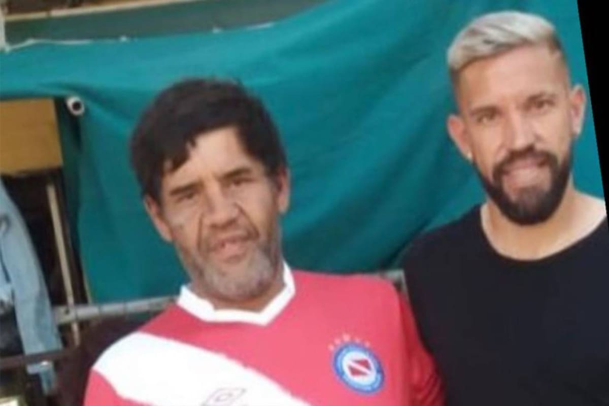 Sixto José y Miguel Torrén, en una de las fotos que eligió el capitán de Argentinos Juniors para despedir a su hermano mayor, asesinado a balazos el sábado en Rosario
