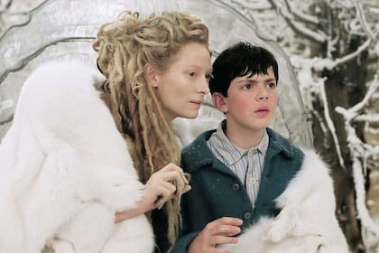 Skandar Keynes es recordado como uno de los actores principales de Las Crónicas de Narnia