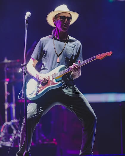 Skay y los Fakires aportó una fuerte dosis de rock a la jornada de domingo en el festival