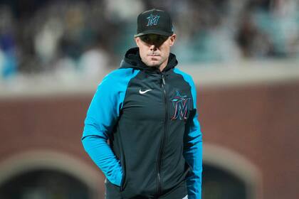 Skip Schumaker asume como manager de Rangers tras un año conociendo la organización