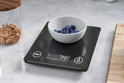 Smart Nutrition Scale es la balanza inteligente que ofrece respuestas sobre valores nutricionales de los alimentos mediante el asistente por voz Alexa