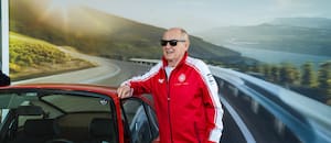 Un histórico piloto de 96 años volvió a correr en la Argentina tras ser campeón seis décadas atrás