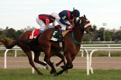 Sobradora Inc ganó sus dos carreras al filo del disco