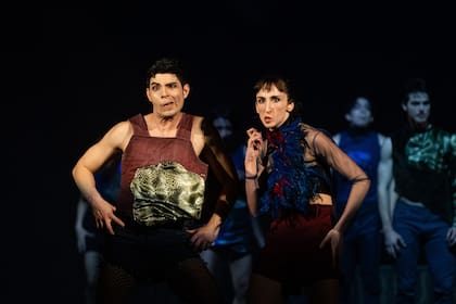 Sobre la demanda interpretativa, Estaras señala: "En mis coreografías hay lugar para la creatividad y para la discusión con los intérpretes, que son quienes tienen que salir a defenderlas en el escenario"