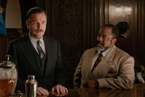 Sobre la serie, el autor dice: “Es chocante que en plena revolución rusa, o sea, en 1918, cuando Lenin, Trotski y toda la peña, uno de los jefes revolucionarios rusos sea negro y con rastas, que el ministro o responsable de cultura soviético sea también negro”