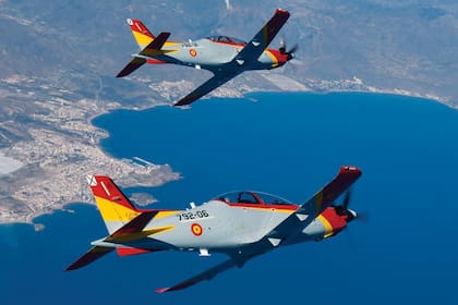 Sobrevolaron La Manga, una singular lengua de arena de unos 21 kilómetros que separa el Mediterráneo de la laguna salada del mar Menor, en Murcia
