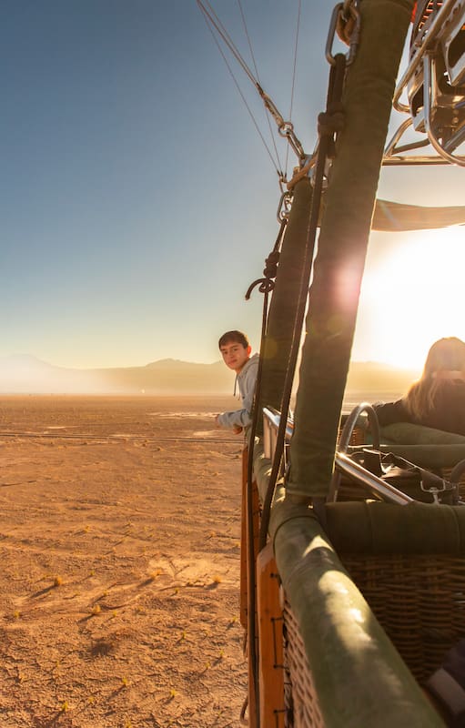 Sobrevuelo del desierto en un globo aerostático