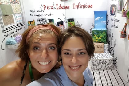 Verónica Lavenia y Mariana Blatman se hicieron amigas en la puerta del colegio de sus hijos, antes de convertirse en socias