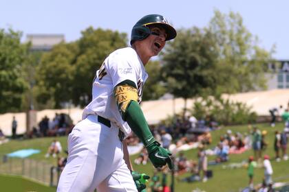 Soderstrom conecta grand slam y jonrón de 2 carreras; Atléticos arrollan 14-3 a Mellizos