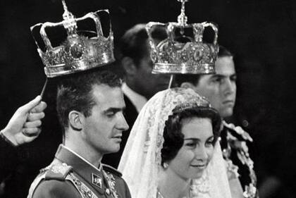La ficción incluirá detalles de la relación de los reyes que se casaron el 14 de mayo de 1962.