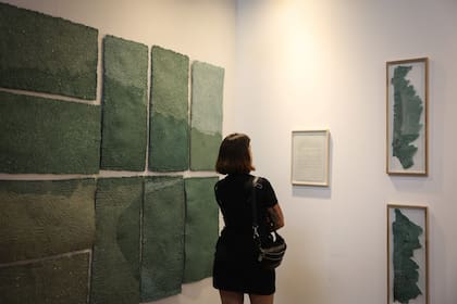 Sofía Desuque, representada por Espacio Barraco en la sección Next, resultó nominada para el Premio EFG Latin America Art