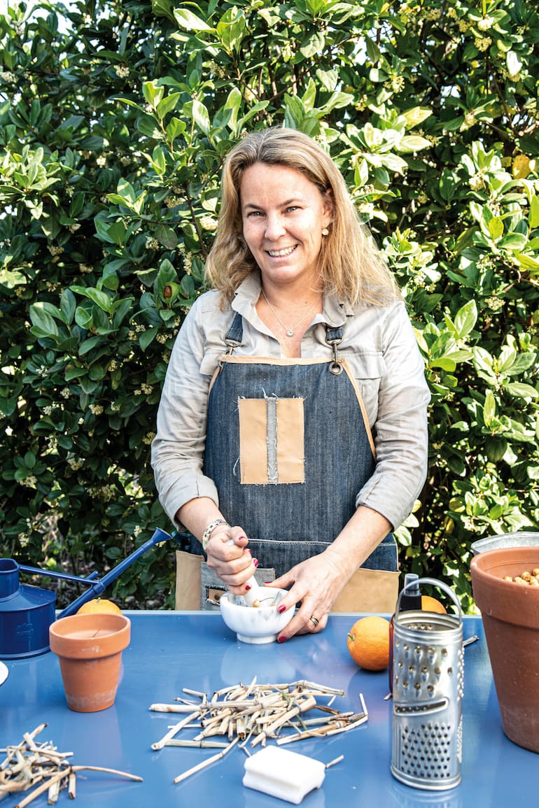Sofía Diharce, técnica en jardinería y paisajista, comparte en esta nota recetas naturales para cuidar las plantas.