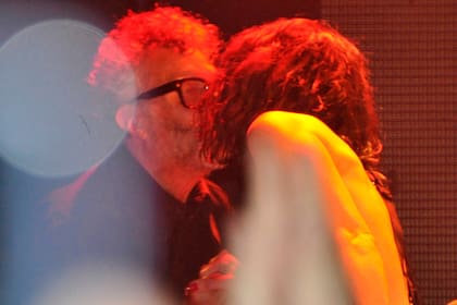 Sofia Gala y su banda Fea se presentaron en club Niceto y tuvieron de invitado a Fito Paez