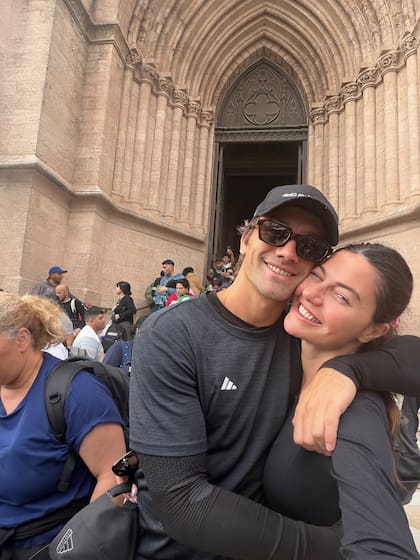 Sofía Jiménez cumplió su promesa de ir a Luján con su pareja