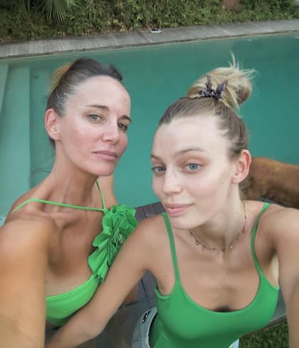 Sofía junto a su madre, Carolina Prat (Foto: Instagram @caro_prat)