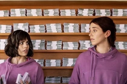 Sofía Morandi y Leticia Siciliani en Las hermanas fantásticas