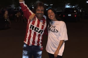 Sofía Sarkany era fanática de Estudiantes como su papá. Crédito: Twitter