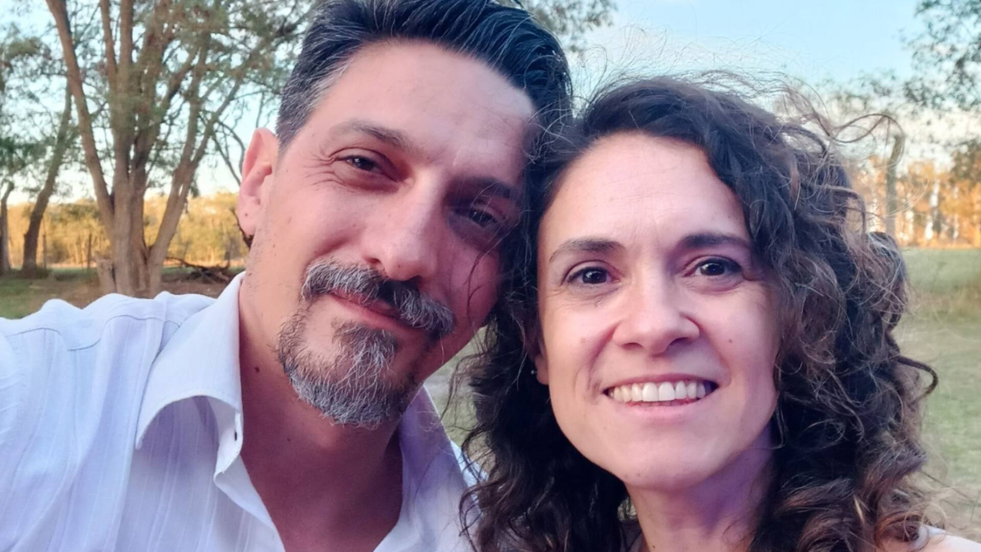 Sofía y su novio, el gestor de esta movida artística que no para de crecer.