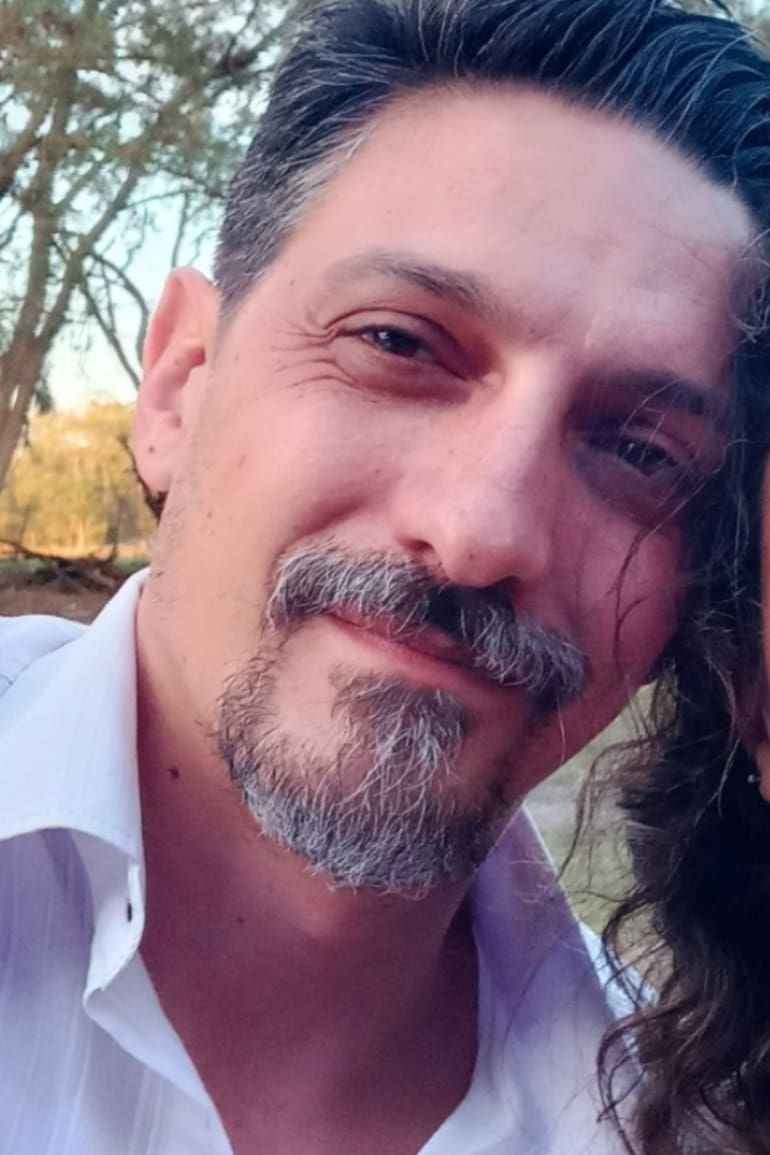 Sofía y su novio, el gestor de esta movida artística que no para de crecer.