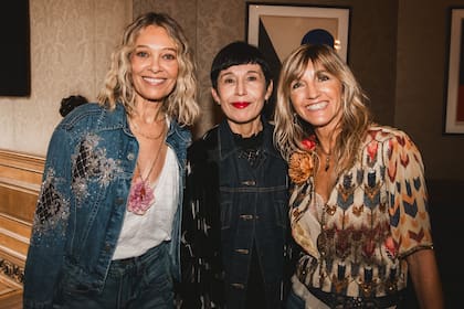 Sol Acuña, Ana Torrejón y Josefina Helguera