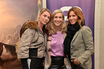 Sol Russi, Bárbara Russi y Nora Yacomino