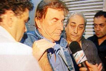 Empujones, gritos y descontrol: Soldán, en momentos de ser trasladado a la cárcel de Villa Devoto