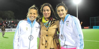 Sole García con Delfina Merino y Luciana Aymar