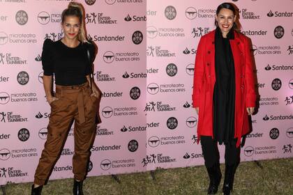 Soledad Fandiño y Pampita, embarazada de casi seis meses, se divirtieron en La Rural con los microrecitales y el microteatro