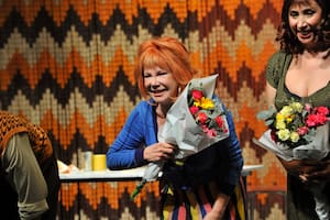 Soledad Silveyra caracterizada como Martha Marshall, la estrella de teleteatros que se aisló en una fábrica de pastas