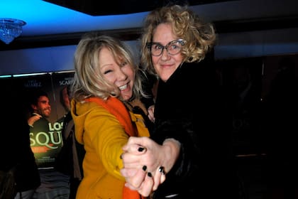 Soledad Silveyra y Verónica Llinás se encontraron en la función de Los mosqueteros del rey