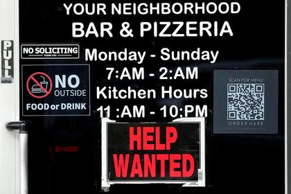 Solicitudes de prestaciones por desempleo en EEUU se mantienen estables