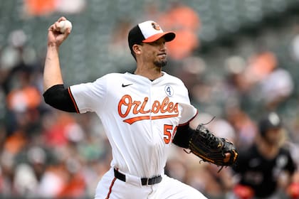 Sólido inicio de Morton impulsa victoria 3-2 de Orioles, que barren su primera serie
