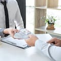 Qué bancos ofrecen las mejores tasas y cuánto hay que ganar