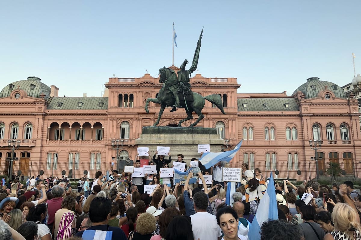 Son alrededor de 1,6 millones quienes sufrirán recortes de al menos 25%; habrá presentaciones colectivas e individuales