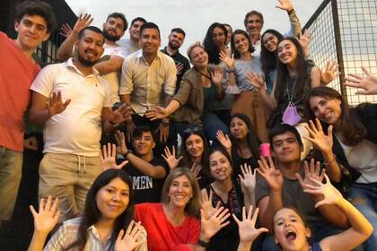 Son cerca de 40 los jóvenes que se graduaron desde 2005 con la consigna de que la educación superior equipara las oportunidades sociales