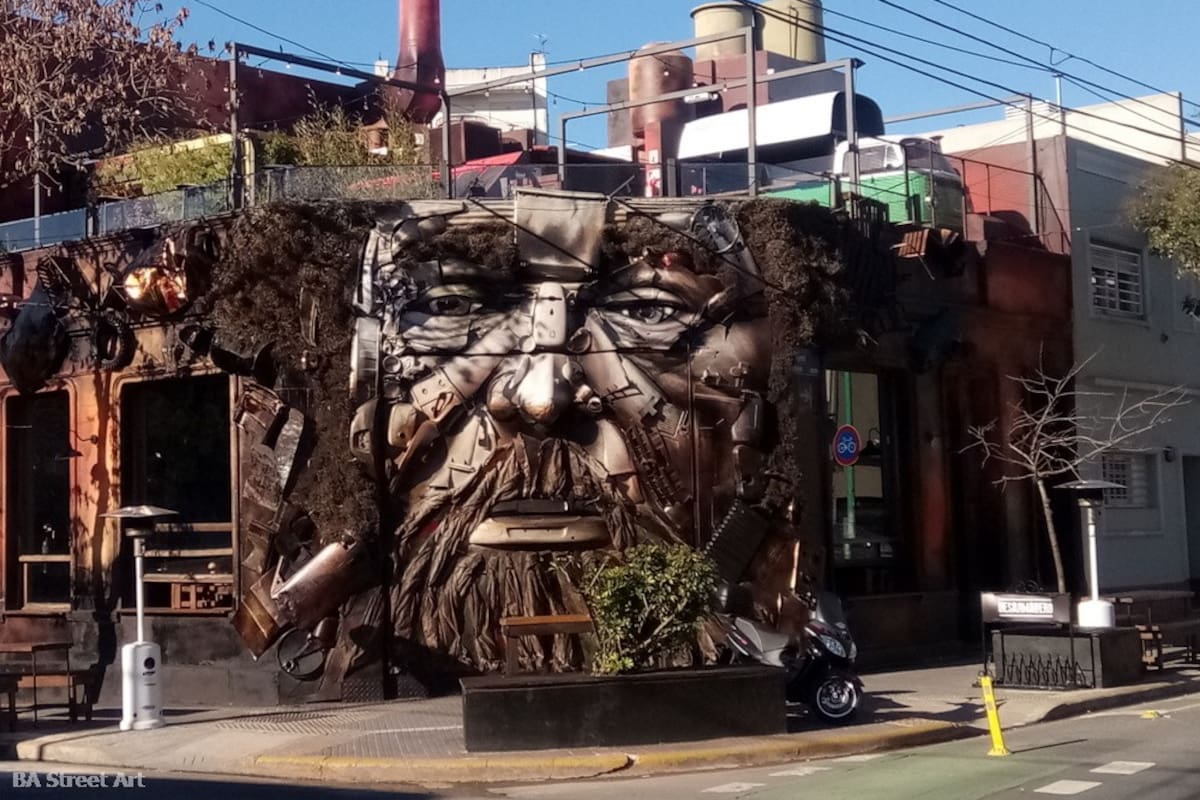 Son espacios que se integran con el exterior y que, con un buen diseño, no pasan desapercibidos ante los ojos de los comensales; la tendencia es complementarlos con una propuesta similar enfrente; los casos