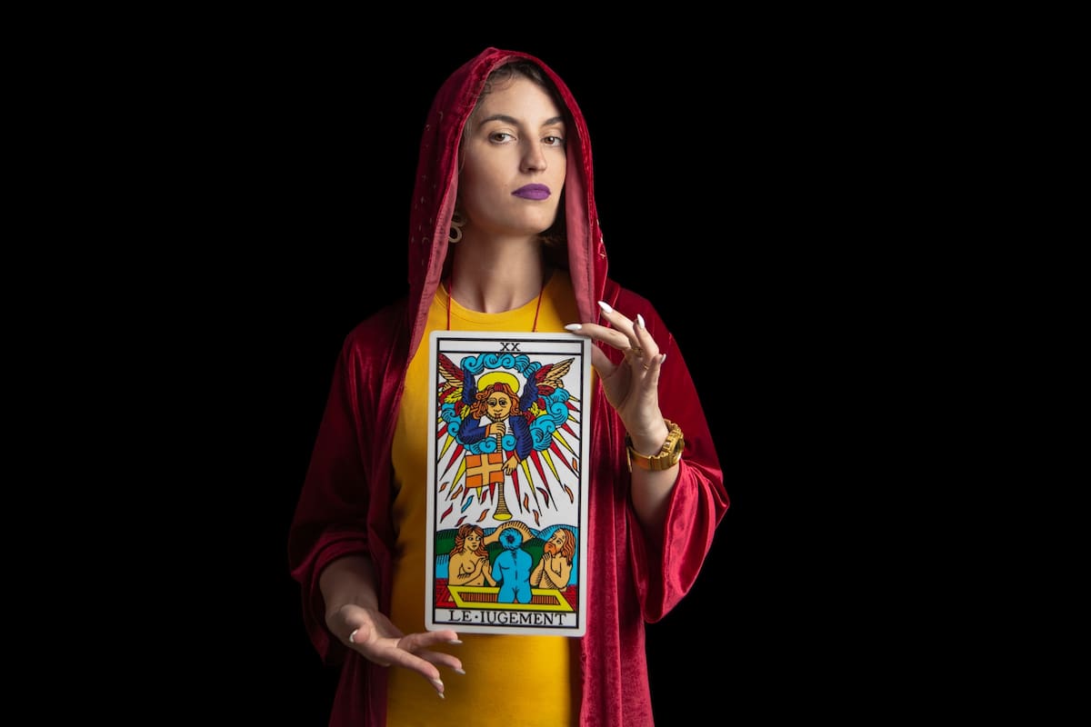 Son mayormente mujeres millennials que, por prácticas y creencias, se agrupan en el llamado New Age 2.0