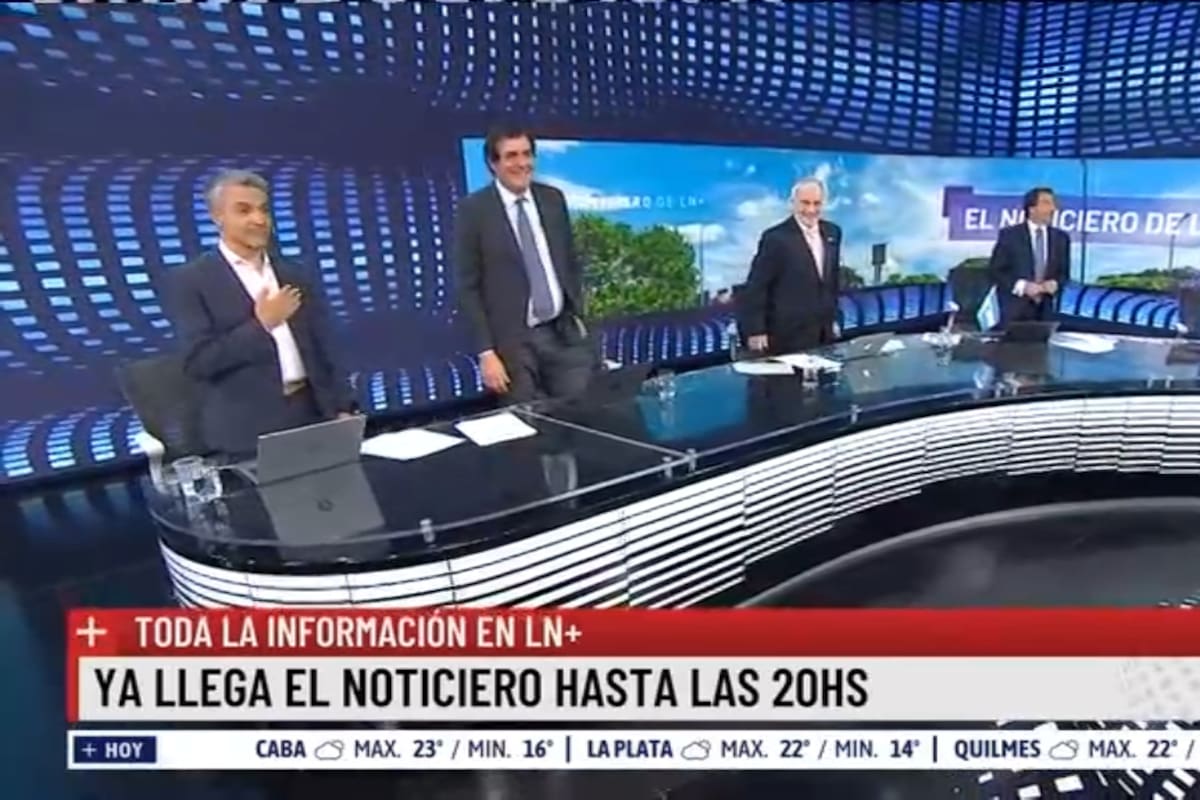 Sonó el himno al aire de LN+ y todos reaccionaron