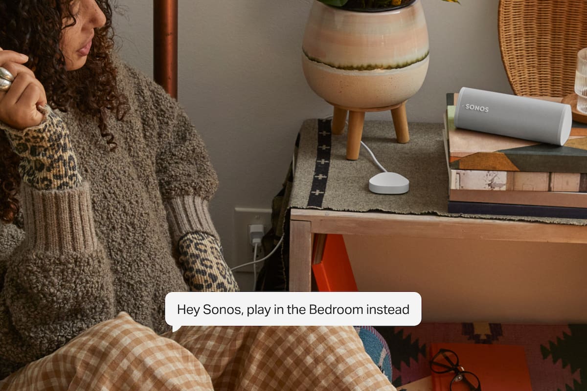 Sonos 27 es el nuevo sistema operativo para sus parlantes, que permitirá vincularlos con ChatGPT o usar una IA integrada para manejar la música