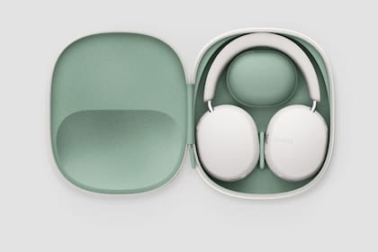 Sonos Ace son los nuevos auriculares inalámbricos de diadema de la compañía; sirven tanto para la TV como para el celular o la PC