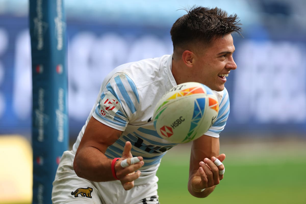 Sonríe Marcos Moneta; el wing logró otro gran try, pero Gran Bretaña revirtió el resultado en la última acción y complicó el futuro de Argentina en el Seven de Sydney.