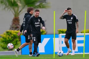 Sonrisas y relax en el campamento argentino, antes del encuentro frente a Perú