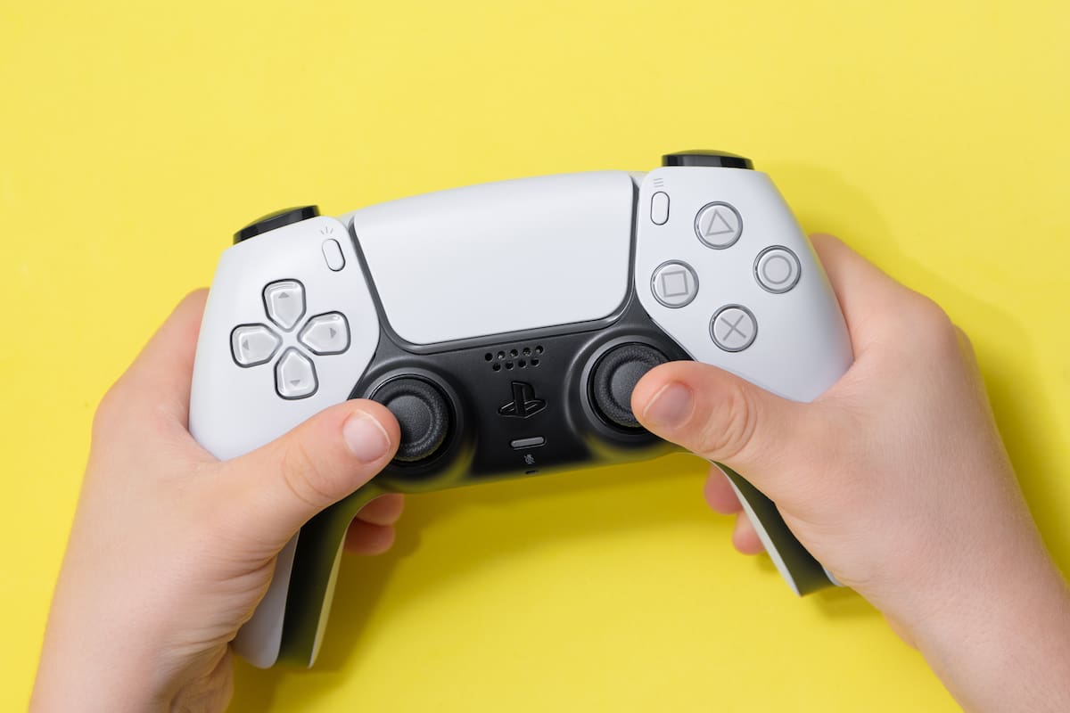 Sony publicó una nueva app para smartphones que permite a los padres una mejor gestión de lo que hacen los chicos en la PlayStation