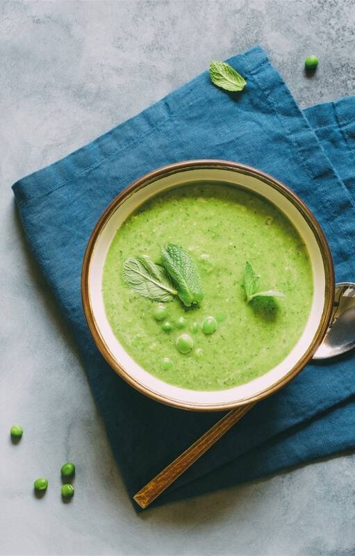 Sopa de arvejas con menta