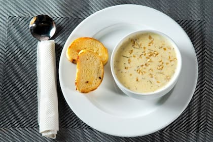 Sopa de papa de 4 ingredientes