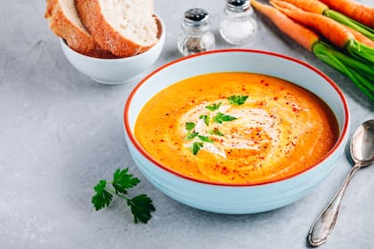 Sopa de zanahoria al curry.