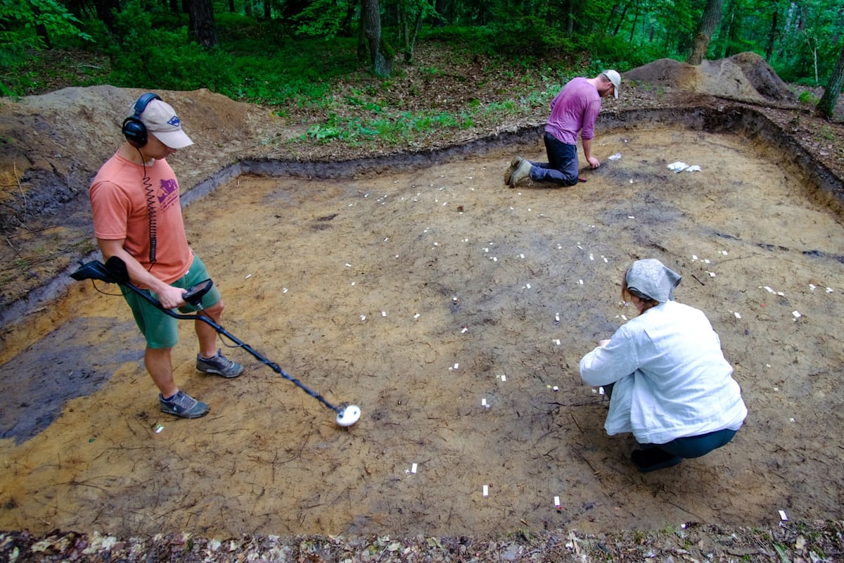 Sorprendente hallazgo en Polonia tras el descubrimiento de piezas históricas por medio de detectores de metales (imagen ilustrativa)