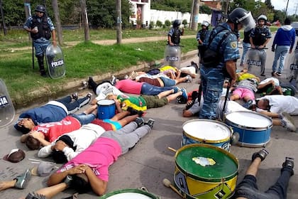 Sospechan que una parte de la barra de Defensa y Justicia estuvo involucrada en robos y ajustes de cuentas