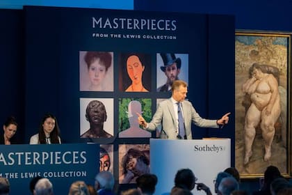 Sotheby’s Londres remató en junio la Colección Lewis, un fabuloso conjunto de obras inspiradas en la figura humana firmadas por Picasso, Lucien Freud, y Magritte, entre otros, vendidas al mejor postor por 300 millones de libras esterlinas, récord histórico para una colección privada