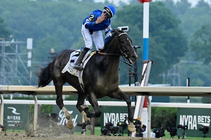 Sovereignty vence a Journalism y gana Belmont Stakes en Saratoga